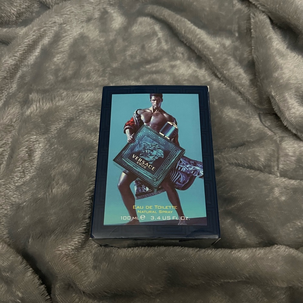 Versace Eau de Toilette in Blue Packaging